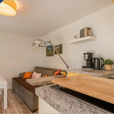 Bungalow 1 Apartment *